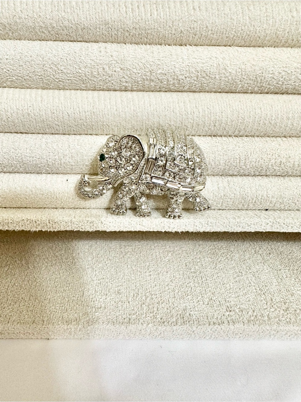 Vintage Crystal Elephant Brooch w/Green Gemstone Crystal Eye (Moderate Weight)
